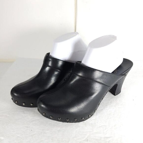Dansko Women's EU40 US9-9,5 Leather Distressed Studded Platform Clogs Shoes - Picture 1 of 13